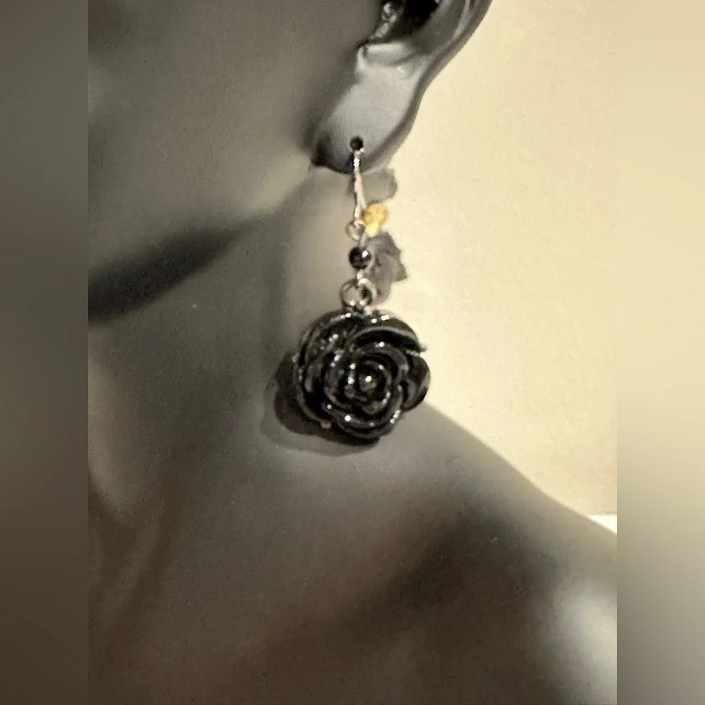Elegant Vintage Black Resin Rose Drop Earrings